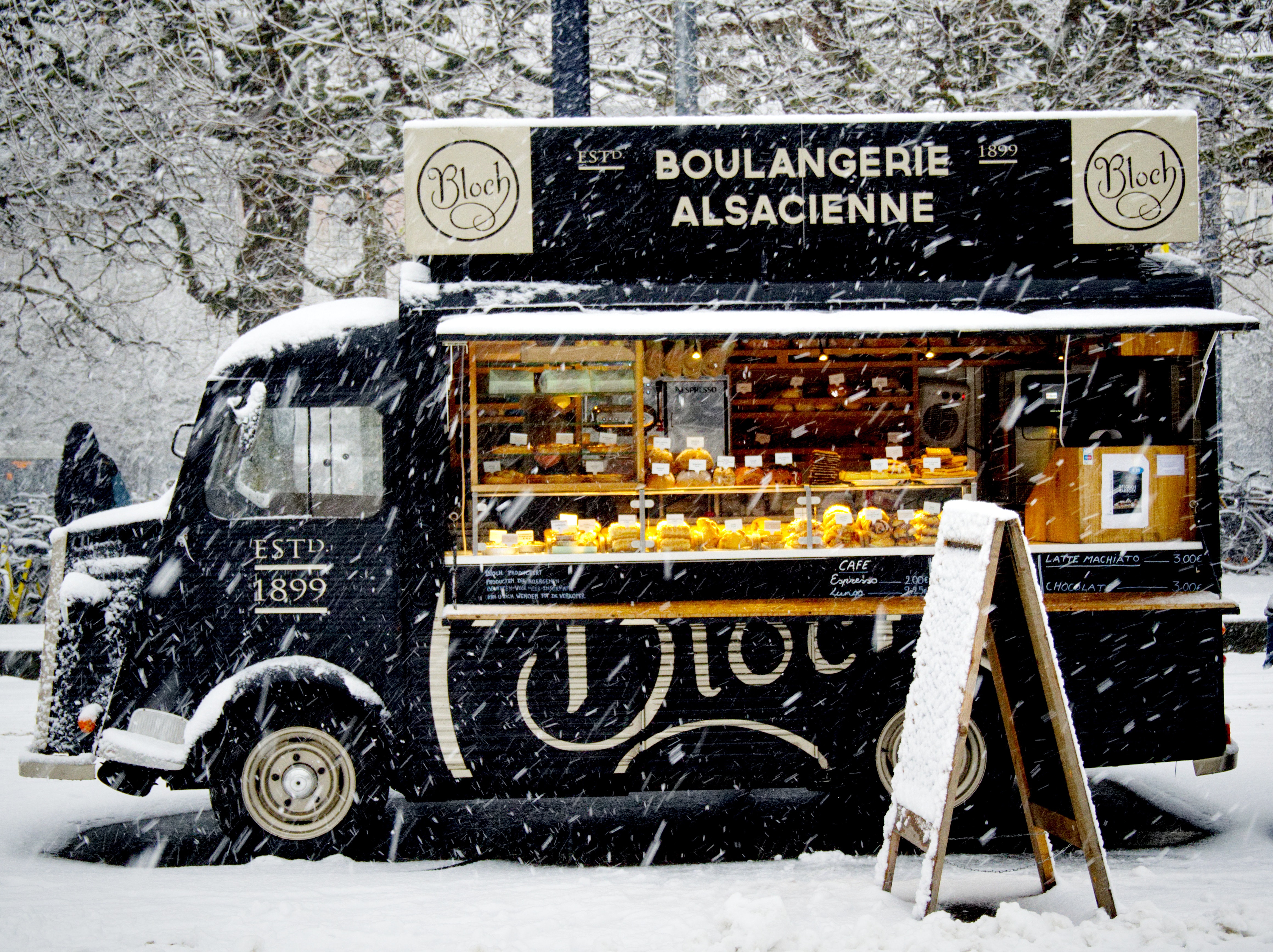 van trading at christmas markets